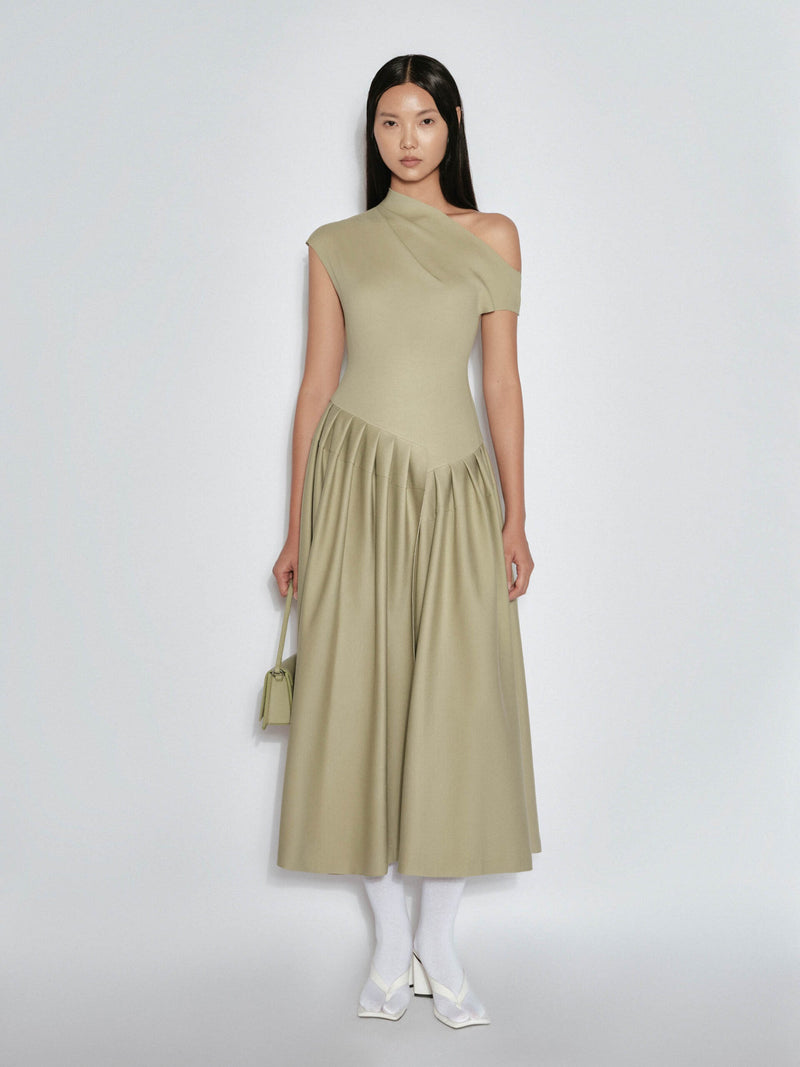 CELINA | VESTIDO ASIMÉTRICO EN TONO OLIVA