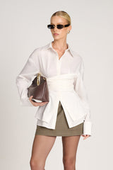 ALBANE | CAMISA ESTRUCTURADA CON DETALLE DRAPEADO