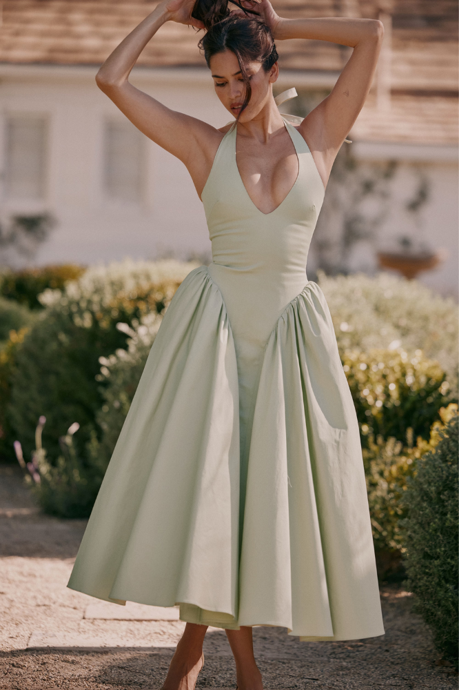 ALMÉA | VESTIDO CON ESPALDA ABIERTA