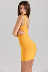 DANIELA | VESTIDO CORTO ESCULPIDOR