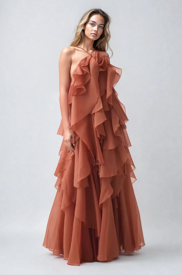 AZÉLIE | VESTIDO LARGO CON VOLANTES Y FLOR CENTRAL